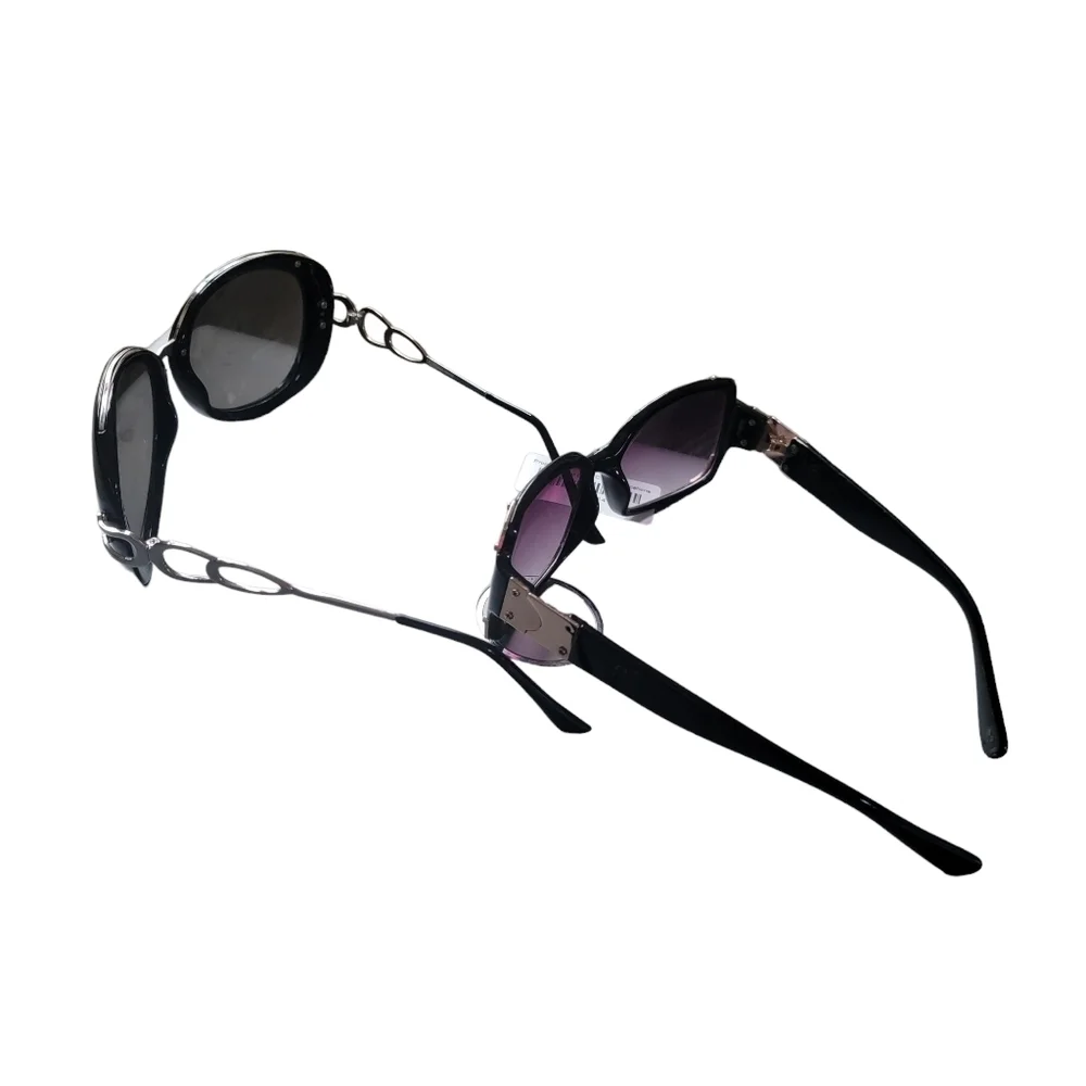 2 pairs of black and silver and black and gold sunglasses 50% Bundles of 2 or mo